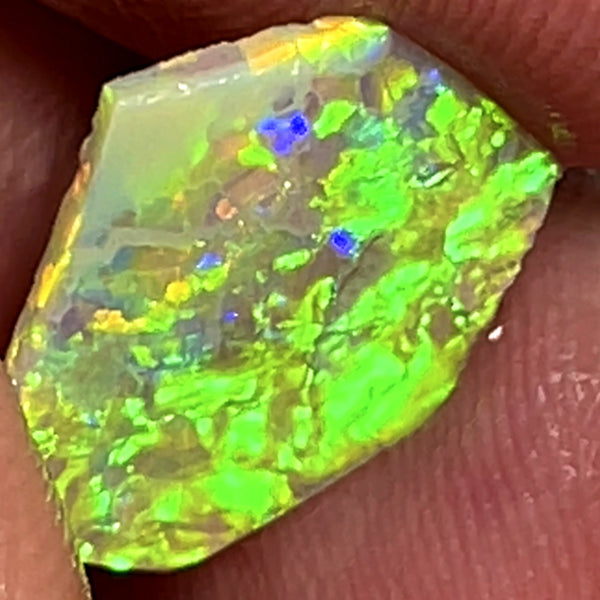 WARNING SUN GLASSES NEEDED Bling Rough / Rub Jewellery Grade Crystal opal Suit Inlay or doubleting Miners Bench® 1.4cts Saturation of Gorgeous Vivid Vibrant Multifires 14.000 x 11.000 x 1.500 mm WAE0