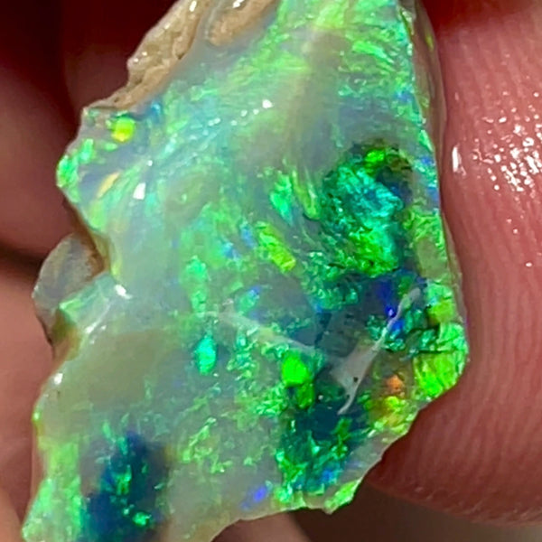 Mulga® Gem Dark/Crystal Seam opal rough 6.65cts Wee Warra Plains Very Exotic Bright Green / Yellow Dominant Multi Fires rough to cut 18.00x 11.00x 4.00mm NEW930