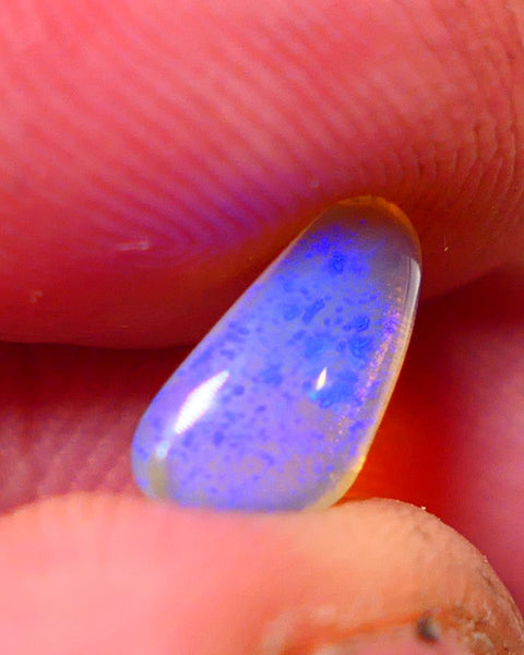 Lightning Ridge Crystal Opal Gemstone 4cts Jewellery Grade N7 Body Tone B3 Brightness  Stunning Blues 10x5x3mm 0653