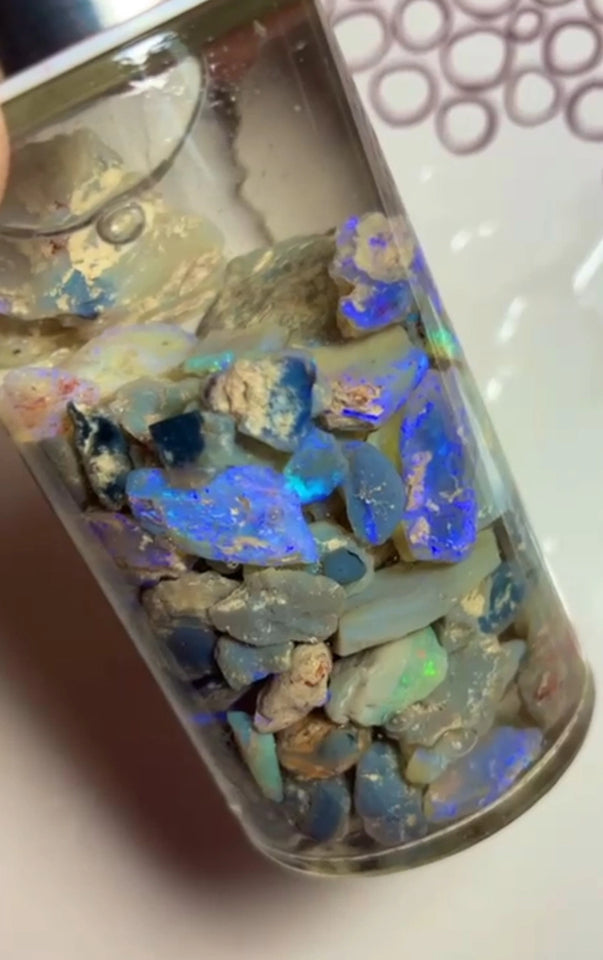 Lightning Ridge Knobby Fossil Seam & Chip mix 325.00cts Lots of Colours to go at :) 22x14x7mm to 8x5x2mm Sold as Gamble NSW195