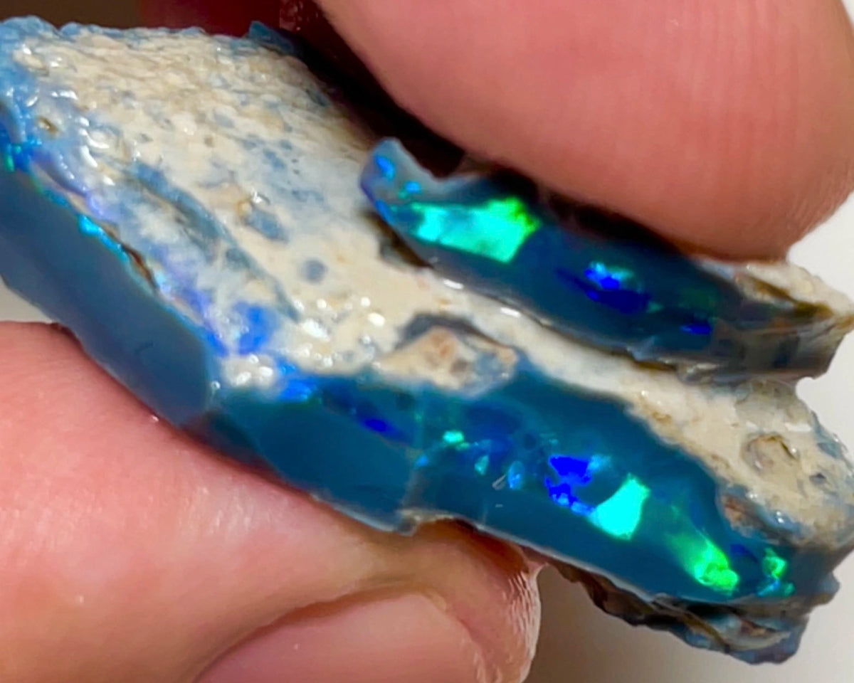 Mulga® Big Sized Black Seam opal split 32.00cts Wee Warra Plains Gorgeous Bright Green & Blue dominant Bar full of potential  35x20x10mm & 18x8x4mm NEW900