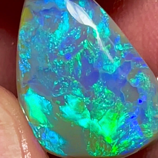 Top Gem Medium Dome Opal Rub 5.00cts Lightning Ridge Bright Clean gorgeous tones of Blues & Greens STUNNER!!!! 16.00x13.00x3.00mm NEW923