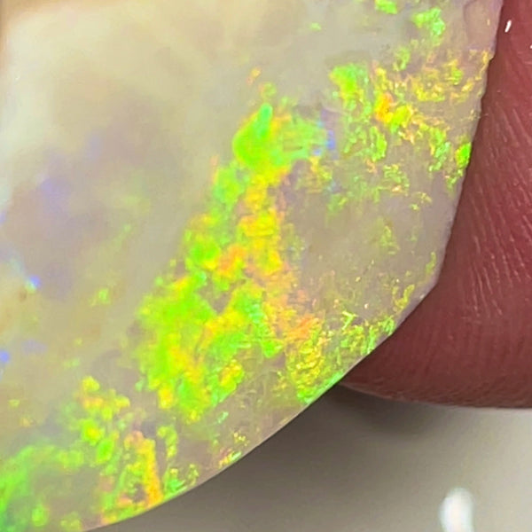Lightning Ridge Nice sized Seam opal rub/rough 13.50cts Gorgeous exposed face Very Bright Yellow/Orange dominant Multifires to Polish & Set 23.00x 18.00x 3.00mm NEW969