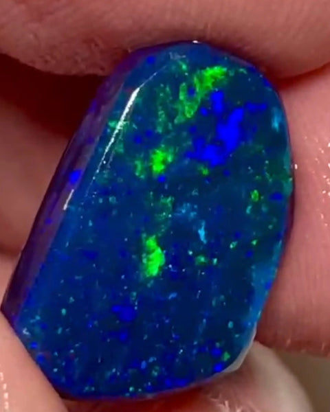 Gorgeous Black opal rub Lightning Ridge 12.00cts Stunning Face loaded with Blue dominant Multifires  20.00x 10.00x 5.00mm  NEW964