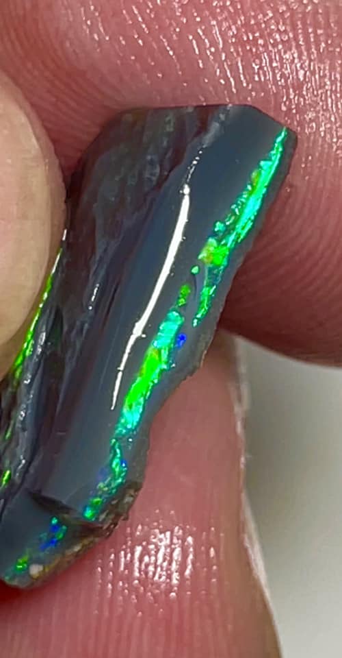 Mulga® Gem Black Cutters Seam opal 10cts  Latest production details being added soon inbox for info MFB31