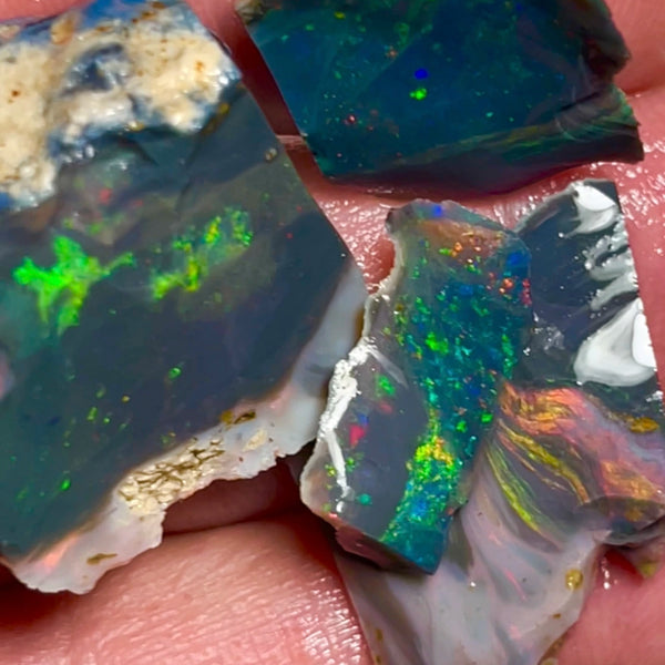 Mulga® Black/Dark Seam opal rough to cut 75.75cts Wee Warra plains Reds/Oranges/Pinks/Golds/Greens Not something you see everyday 25x22x18mm to 20x5x4mm NEW970