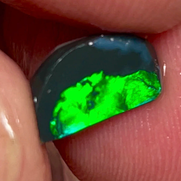 Lightning Ridge Opal Miners Bench® Black Base Seam Rough Rub 1.175cts Vivid Bright Green fires 11x6x1.5mm NSW015