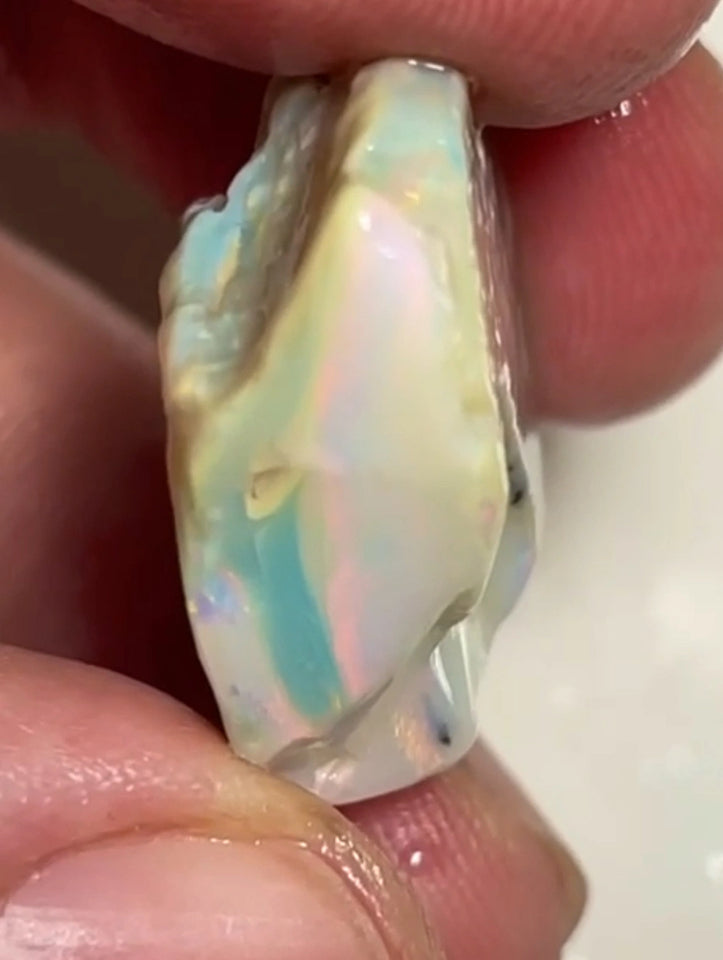Pinks Lady's ? Lightning Ridge Seam opal rough to cut 30.75cts Gorgeous Pink dominant Multifires to cut 26x22x7 mm NEW955