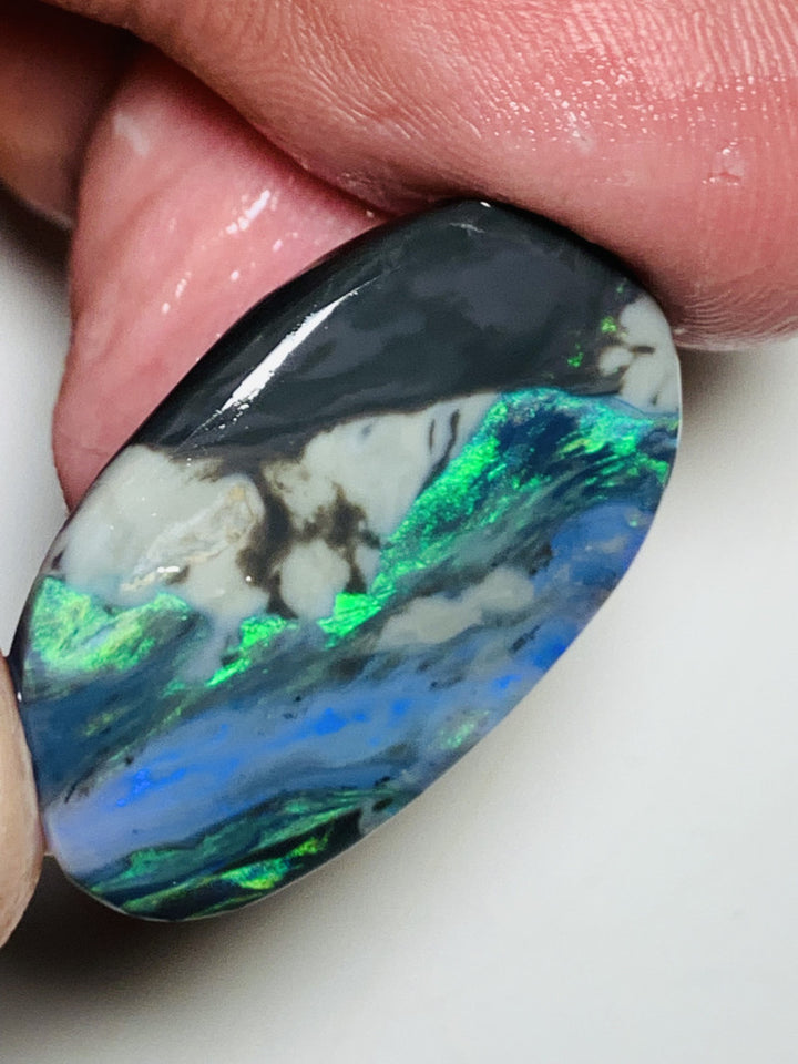 Lightning Ridge Rough / Rub Semi Black opal 21.4cts Mother Nature's Oil painting Picture stone with Bright multicolours 30x18x4mm WSU53
