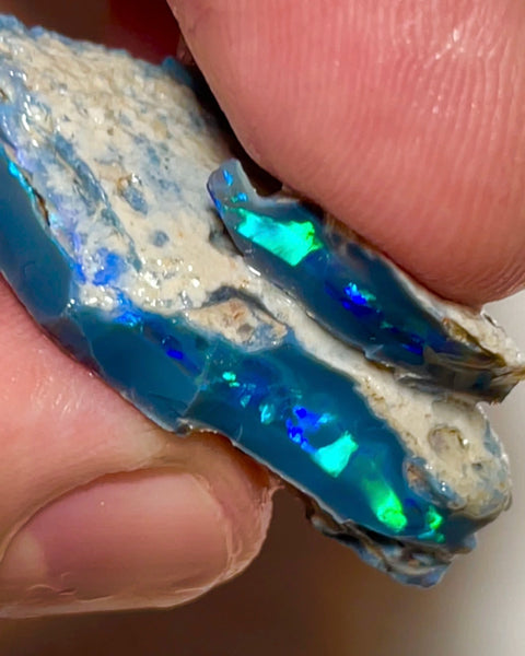 Mulga® Big Sized Black Seam opal split 32.00cts Wee Warra Plains Gorgeous Bright Green & Blue dominant Bar full of potential  35x20x10mm & 18x8x4mm NEW900