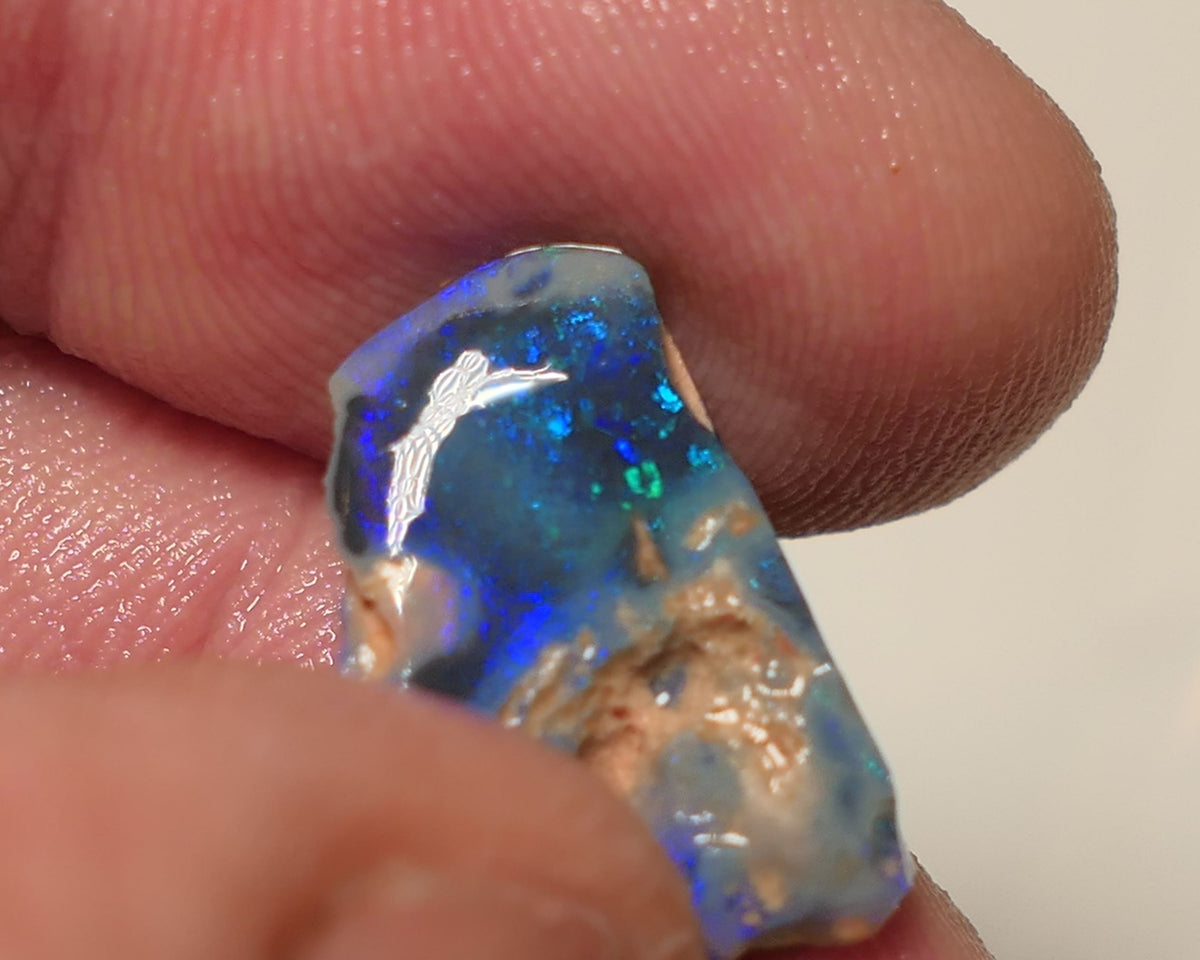 Lightning Ridge Rough / Rub Dark/Black Seam opal Miners Bench® 5.5cts Nice Area Blue/Green Pinfires 20x13x3mm 13ARP