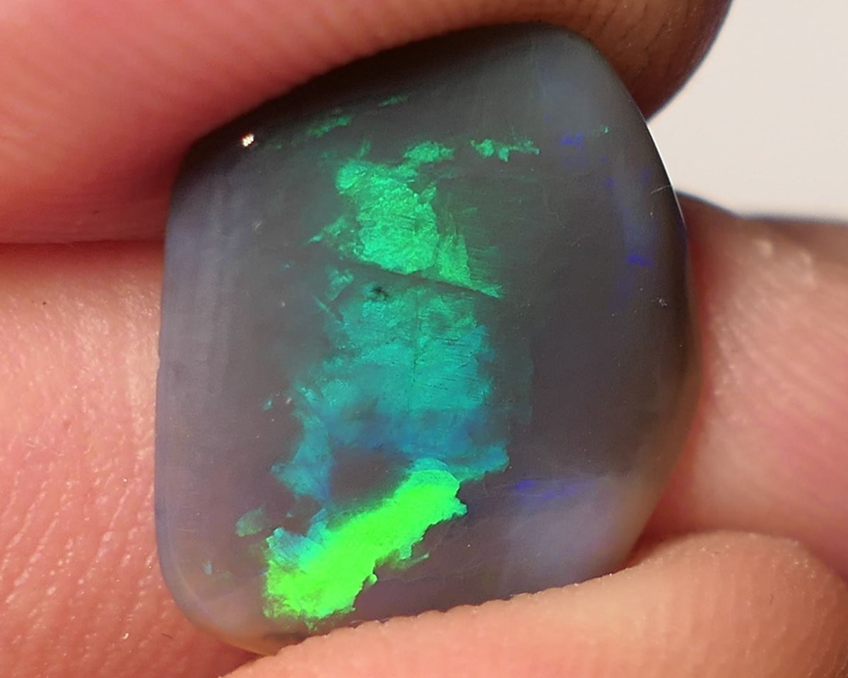 Lightning Ridge Dark Opal Gemstone Big 4.5cts Jewellery Grade  N5 Body Tone B3 Brightness Directional Broad Zones of Vibrant Multifires 15x13x3mm WAC64