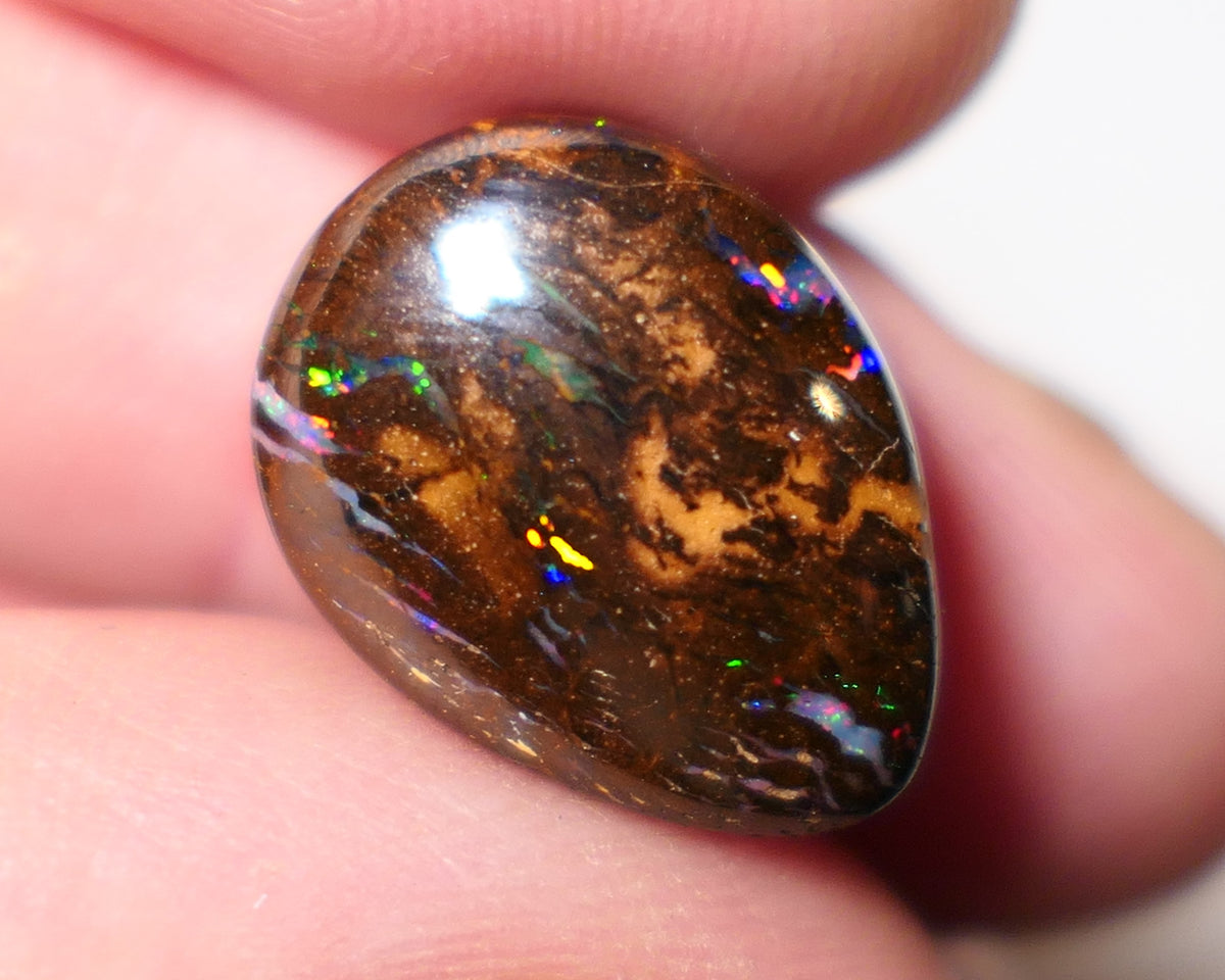 Winton Boulder Matrix Opal Gem stone 17.5cts Jewellery Grade  N5 Body Tone B3 Brightness Stunning Display of Bright Blue Yellow & greens Fires 18x13x9mm FB03