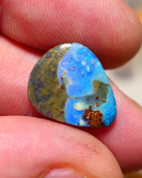 Australian Queensland Boulder opal Polished Gemstone Picture stone 4.75cts gorgeous blue fires 17x14x3mm BO008