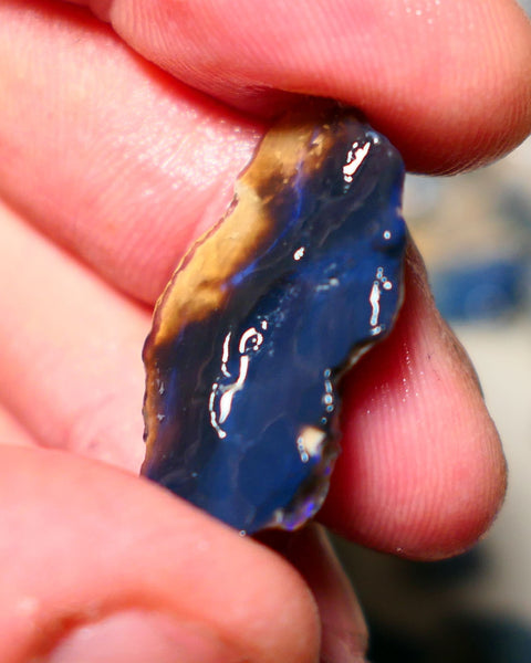 Lightning Ridge Untouched Seam Opal Rough 13cts some blue fires 30x17x8mm A1505