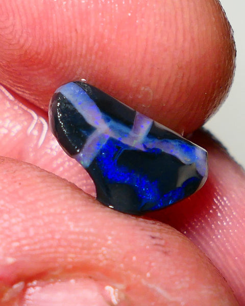 Lightning Ridge Opal Dark Black/Crystal Base Seam Rough Rub 2.50cts Some nice blue fires 12x8x3mm NS043