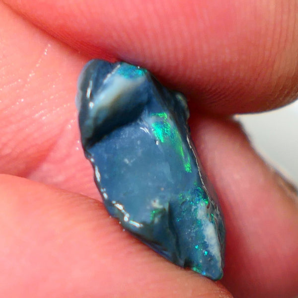 Mulga Rough Opal Gamble 4.25cts Dark Base Seam Green Dominant Multi colour fires to Cut / carve & polish 18x11x5mm NS082