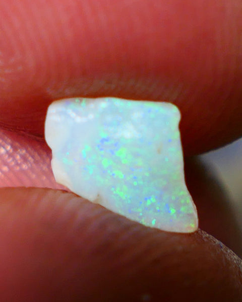 Lightning Ridge Opal Dark Crystal Base Seam Rough Rub 0.60cts Gorgeous Nice Green Blue dominant fires 7x6x1.5mm NS129