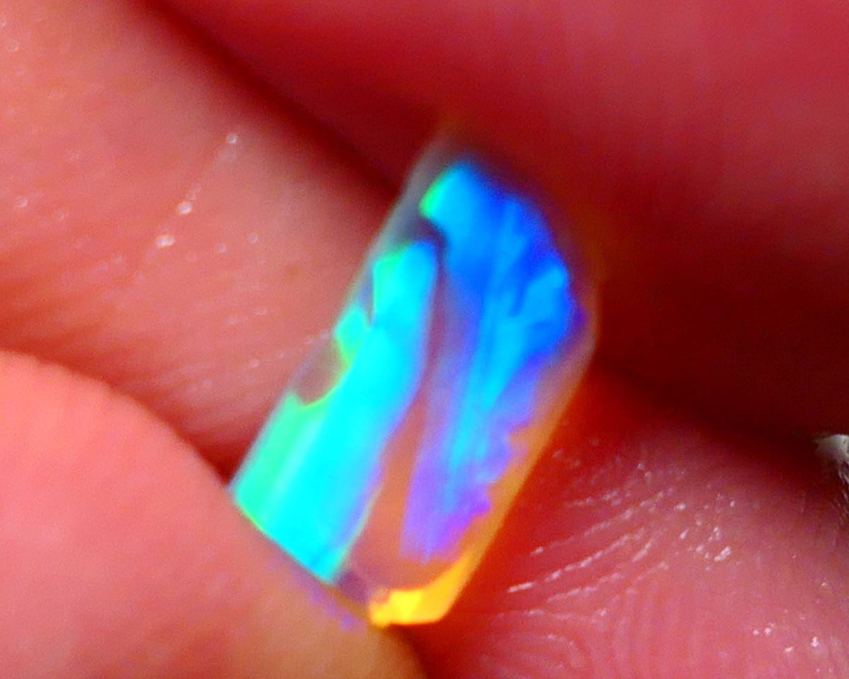 Mulga® Rough Rub Opal 0.95cts Dark Crystal Base Seam Amazing Broad Bling Patterns electric Multifires 11x5x2mm NSW026