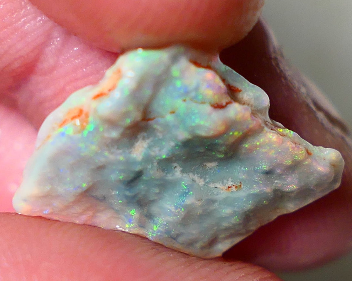 Mulga Rough Opal 5.00cts Dark Base Seam Nice Yellow/Orange Dominant M.fires to Cut / carve & polish 18x14x3mm NSW031