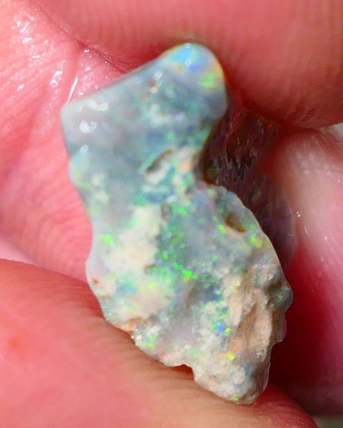 Mulga Rough Opal 3.75cts Dark Base Seam Nice Yellow/Orange Dominant M.fires to Cut / carve & polish 17x11x4mm NSW032