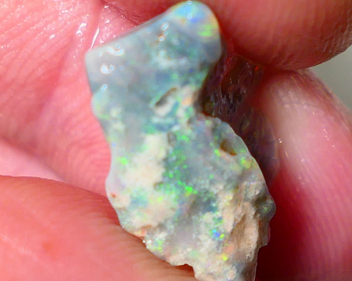 Mulga Rough Opal 3.75cts Dark Base Seam Nice Yellow/Orange Dominant M.fires to Cut / carve & polish 17x11x4mm NSW032