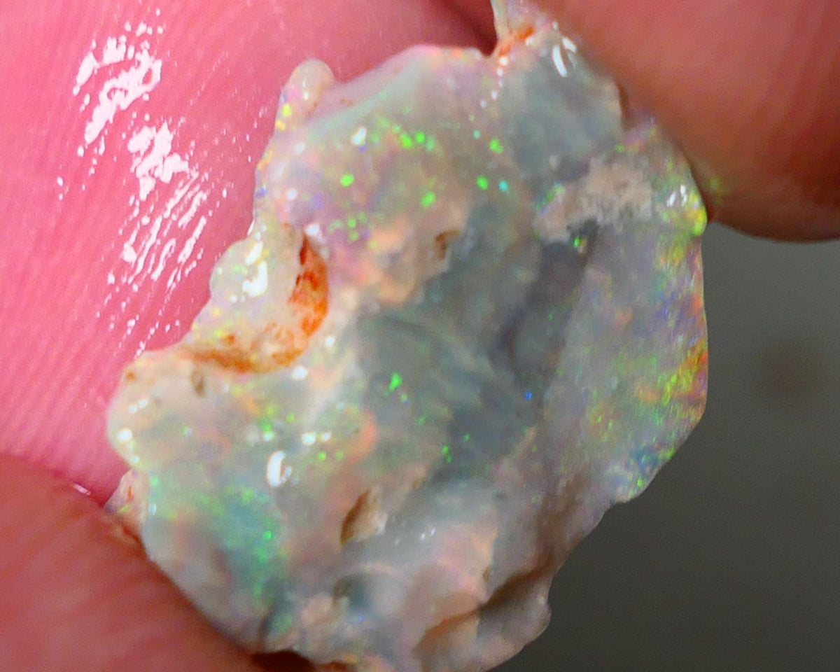 Mulga Rough Opal 4.75cts Dark Base Seam Nice Yellow/Orange Dominant M.fires to Cut / carve & polish 18x14x4mm NSW033