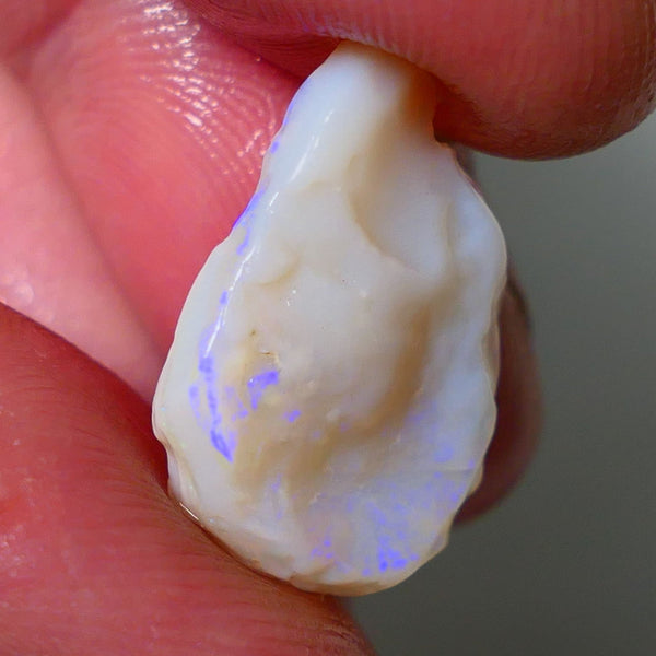 Lightning Ridge Rough Opal 8.00cts Light base Seam showing Nice blue colours 21x14x5mm NS179