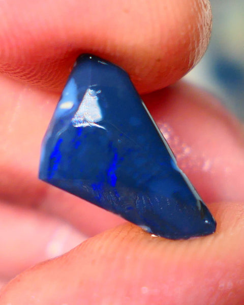 Lightning Ridge Rough Rub Picture stone Opal 2.15cts Dark Base Seam Blue Fires exposed to face 14x9x3mm RL009