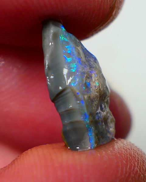 Lightning Ridge Rough Opal 4.00cts Dark Base Seam Bright Vibrant Gorgeous Green / Teal / Blue Bar to Cut 16x9x5mm NS318