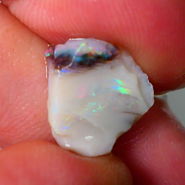 Lightning Ridge Rough Opal 4.15cts Light base Seam showing Green / BLue Dominant M.colours 14x13x4mm NS332