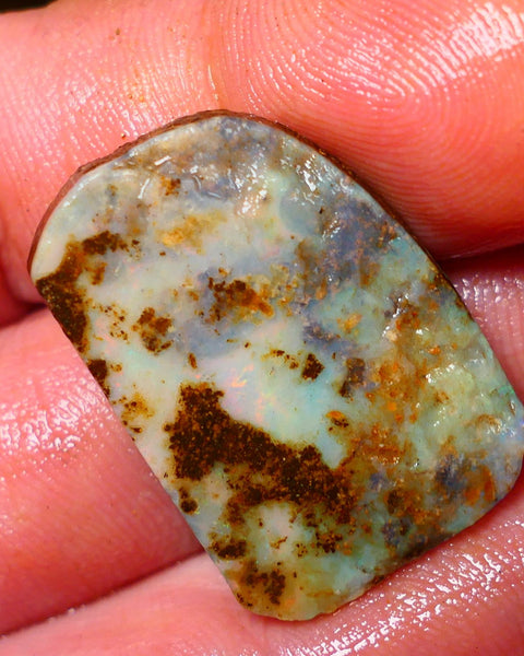 Queensland Boulder / Matrix opal 35cts rough/rub Winton Flashes of Orange fires showing in a vein ALP013