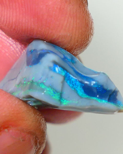 Lightning Ridge Rough Opal 17.00cts Dark Base Seam Bright  Gorgeous Green/Blue Bar 27x12x9mm NS347