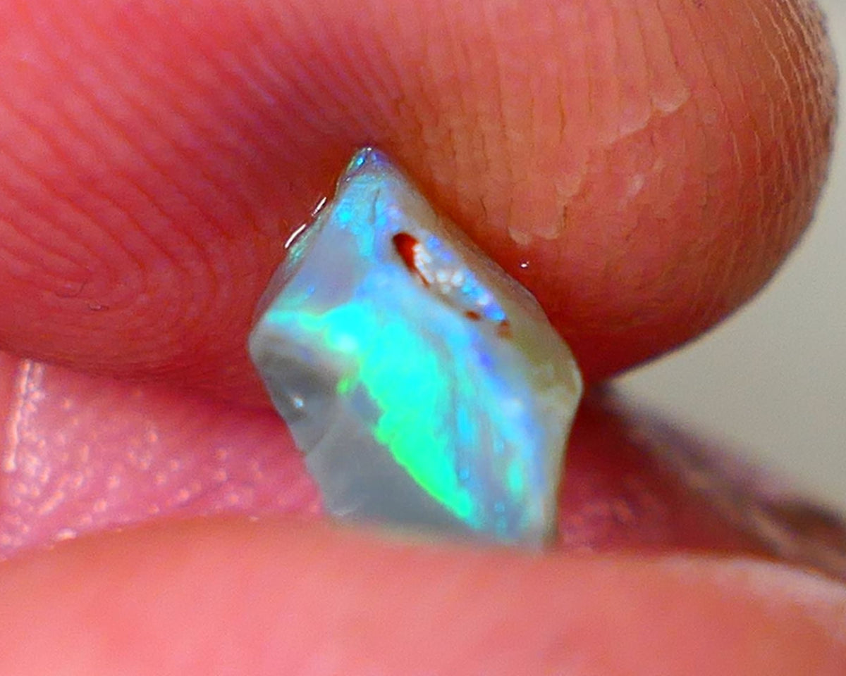 Lightning Ridge Little Bright Vibrant Vivid Seam Gem to cut 1.60cts Electric Blues/Greens 10x6x5mm NS357