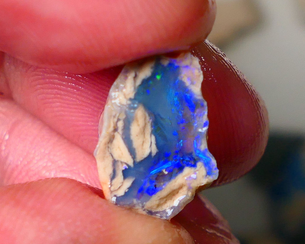 Lightning Ridge Knobby opal formation rough showing nice bright blue colours 7.25cts 16x10x9mm ALP122