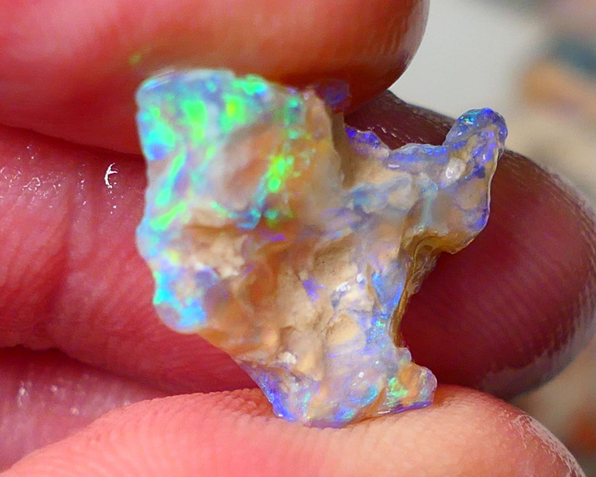 Lightning Ridge Gamble Crystal opal rough 4.50cts showing nice bright colours 19x16x4mm ALP137