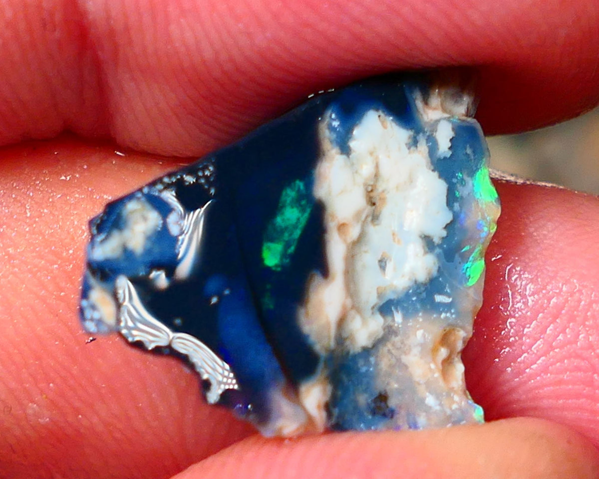 Lightning Ridge Rough rub Black Seam Opal 7.75cts Small area of Green fires only a pointer to be had here :) 21x15x6mm Auction60