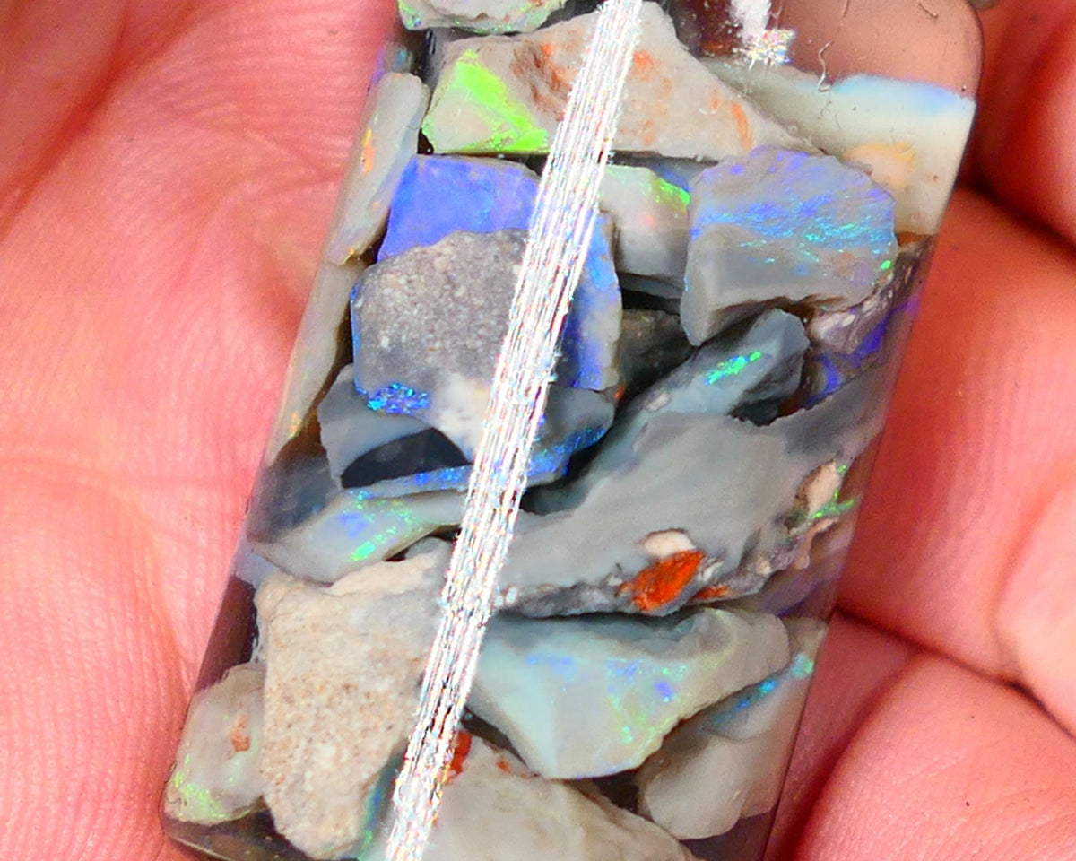 Lightning Ridge Rough Opal Small seams 51cts Dark base Multicolours 14mm to chip size range Auction73