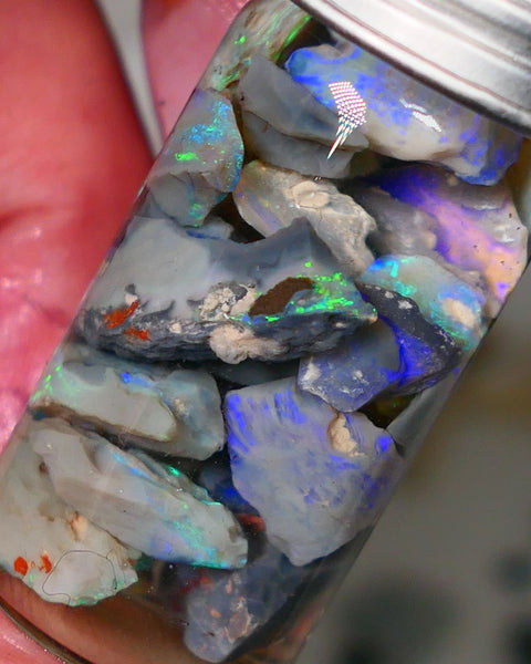 Lightning Ridge Rough Opal Small seams 51cts Dark base Multicolours 14mm to chip size range Auction73