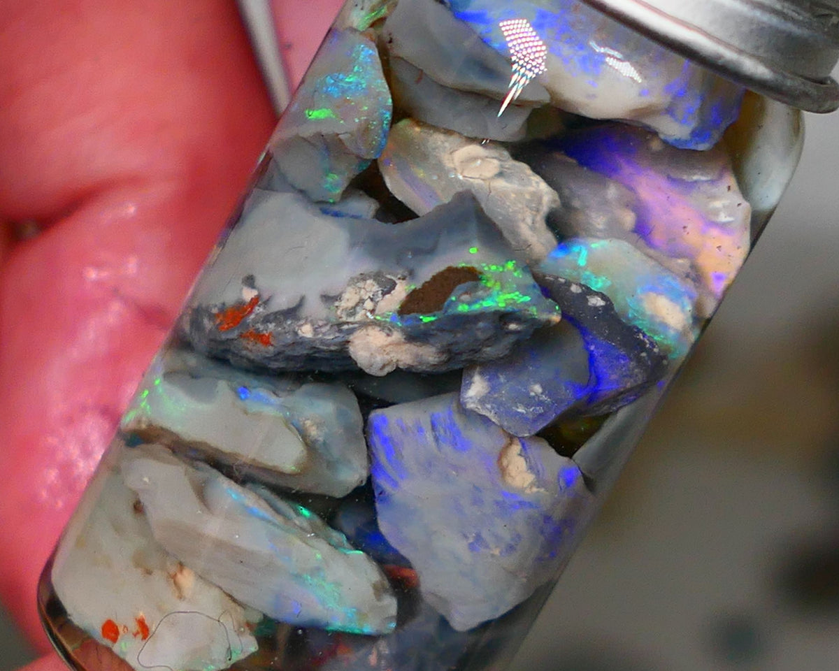 Lightning Ridge Rough Opal Small seams 51cts Dark base Multicolours 14mm to chip size range Auction73