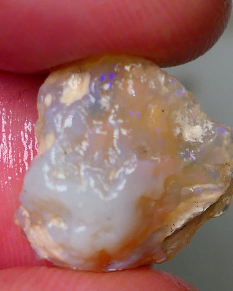 Lightning Ridge Crystal Knobby Rough Opal 11.50cts Showing Blue fires to gamble 17x17x7mm Auction93