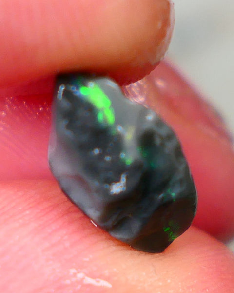 Pea Knobby L/Ridge Rough Black opal 3.20cts small sized but packing a Bright Multicolour bar to chase and explore 13x9x5mm Auction87