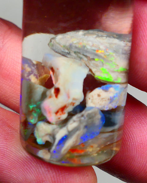 Lightning Ridge Rough Small mixed knobby seam fossil 21.00cts Very Bright with Multicolours to gamble 12mm to chip size Auction157