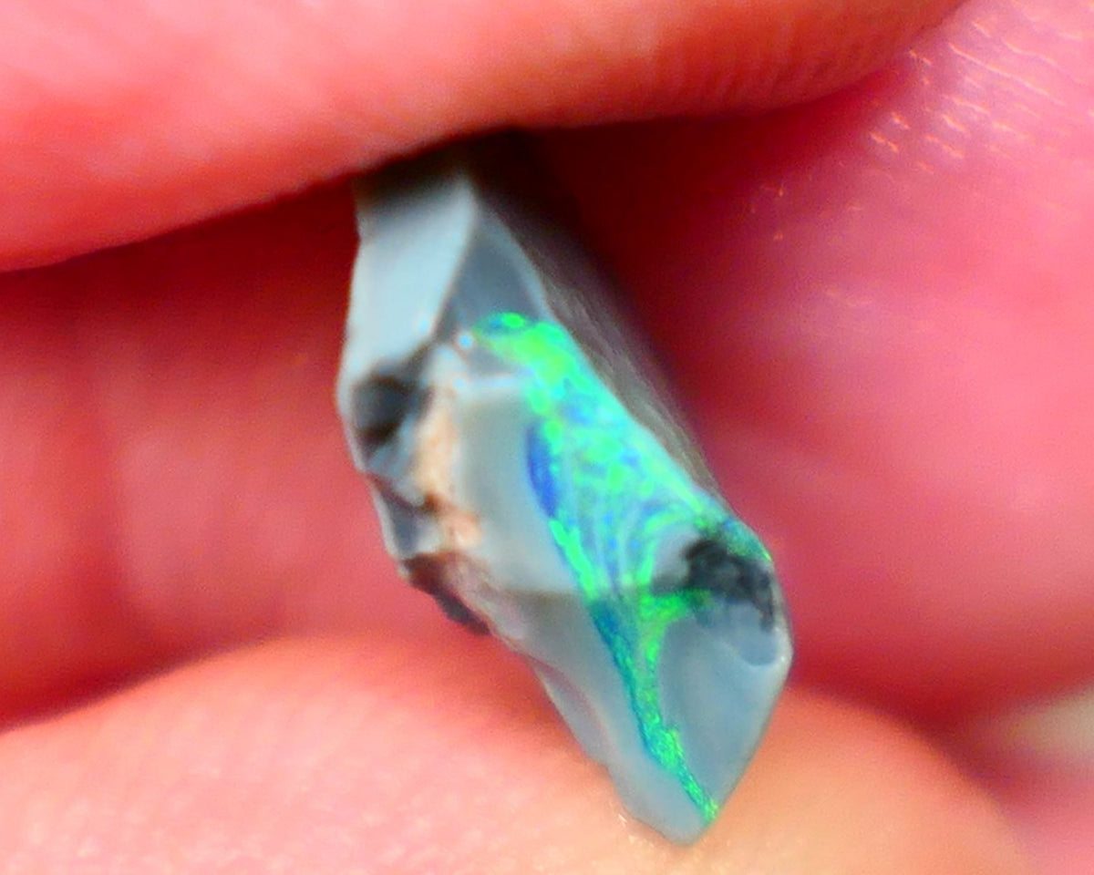 Lightning Ridge Black Seam opal rough 4.00cts Bright Green dominant multifires to cut 13x13x5mm  GMB-052