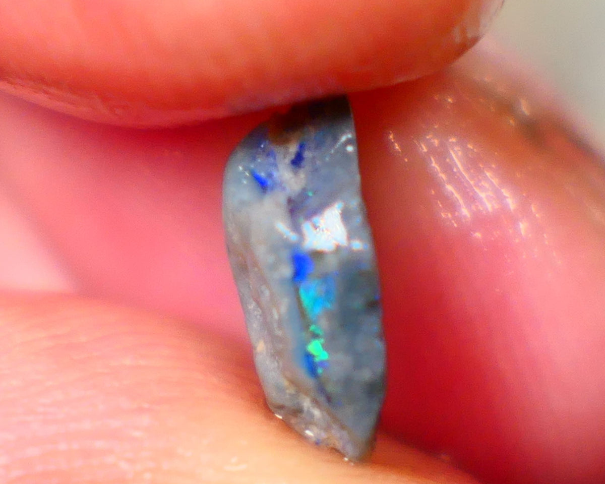 Lightning Ridge Untouched Dark base Crystal Knobby opal rough 1.80cts Small but has Stunning very Bright Green/blues fires in bar showing 360degrees 10x10x3mm GMB-027