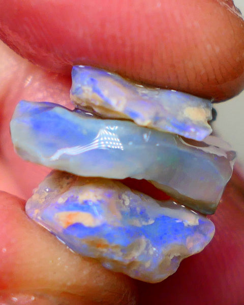 Lightning Ridge Crystal; opal rough stack 10.00cts Blue colours to explore 17x9x4mm to 13x11x3mm   GMB-044