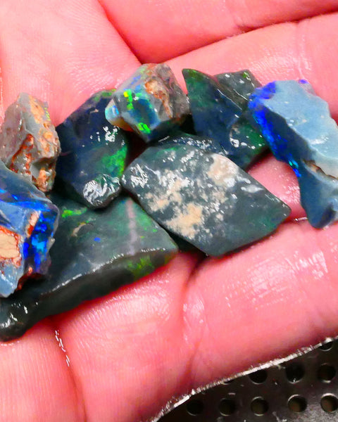 Black & Dark Red & Full spectrum seam opals of Grawin and Lightning Ridge 150cts 35mm to 10mm GEM2121
