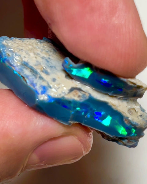 Mulga® Big Sized Black Seam opal split 32.00cts Wee Warra Plains Gorgeous Bright Green & Blue dominant Bar full of potential  35x20x10mm & 18x8x4mm NEW900
