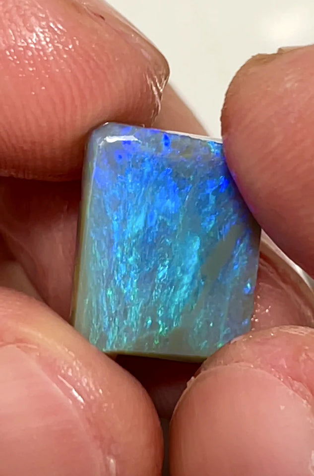 XMAS THANK U AUCITON14 L/Ridge Rub Rough preform Jewellery Grade 5.40cts Dark Crystal Opal Rub Clean gorgeous bright greens / Blues 15x12x3mm SKU#1807