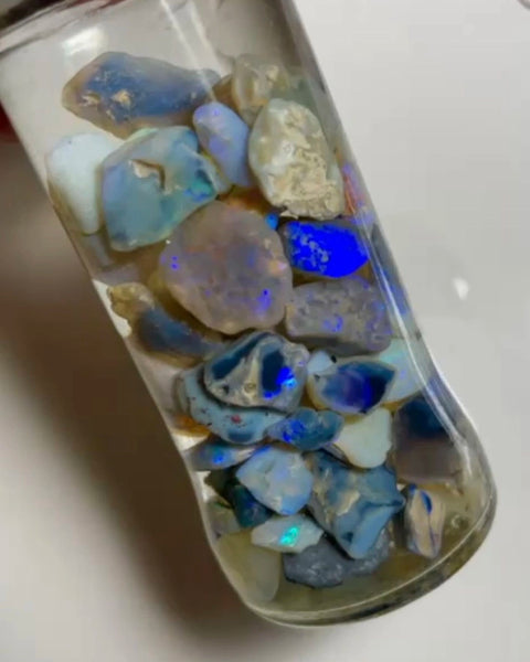 Knobby & Seam opal rough from Lightning Ridge 265.00cts Potch & Lots of colours to gamble 17x16x7mm to 7x7x3mm NSW182